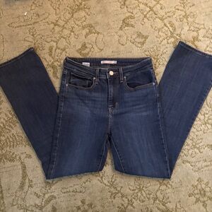 Levi’s Dark Wash Fitted Jeans